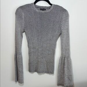 Who What Wear Gray Ribbed Knit Bell Sleeve Crewneck Sweater